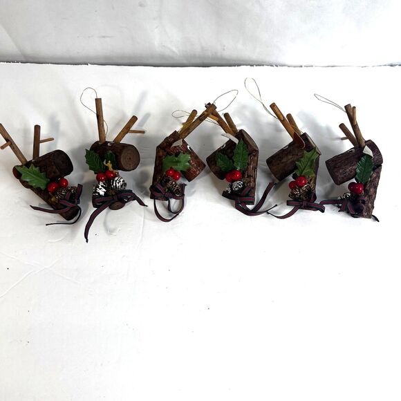 Lot of 6 Wooden Reindeer Christmas Ornaments Holiday Christmas Tree Decor - Picture 1 of 7